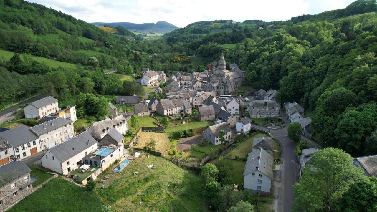 Tulipe, Appartement 5 Personnes, Entre Sancy Et Volcans D'Auvergne Orcival Eksteriør billede